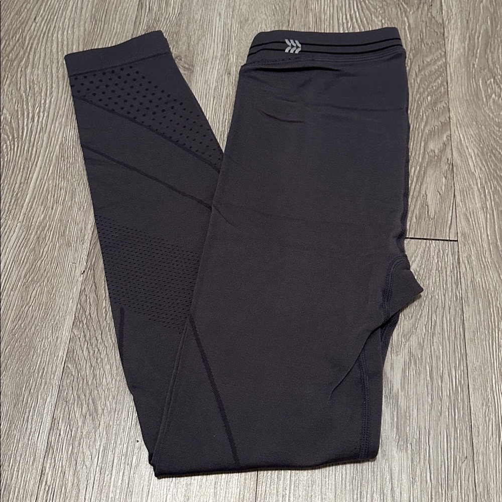 Grey Leggings with Textured Design